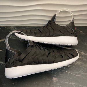 Nike Rosherun Woven Sneakers size 8 Mens/10 Women's HTF Black